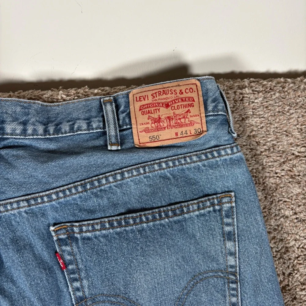 Levis 550 Relaxed Fit Jeans‎ Mens 44x30 (Fits 42x30) Tapered Leg Denim